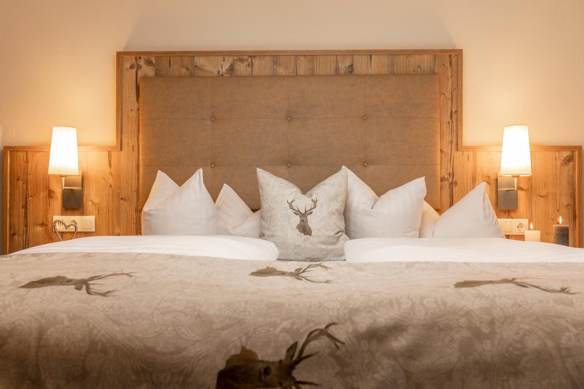 Hotel Alphof Stubaital Fulpmes Kültér fotó