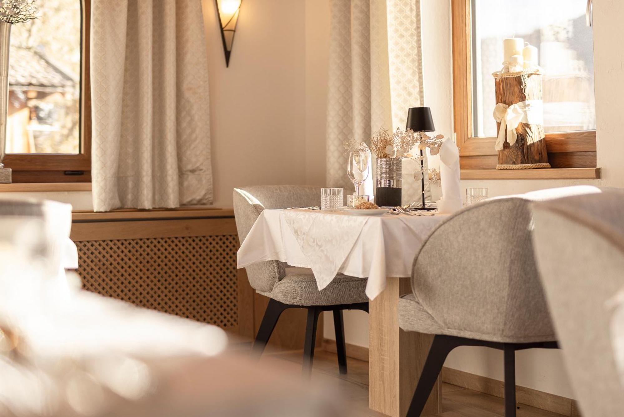 Hotel Alphof Stubaital Fulpmes Kültér fotó